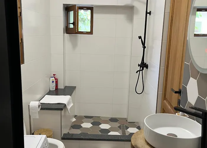 Airport * Κλουζ-Ναπόκα